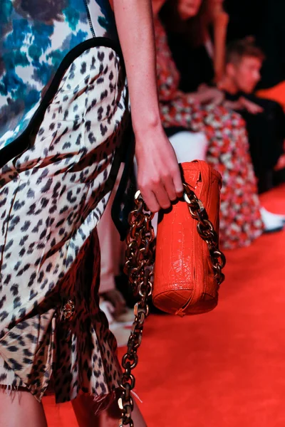 Look 38